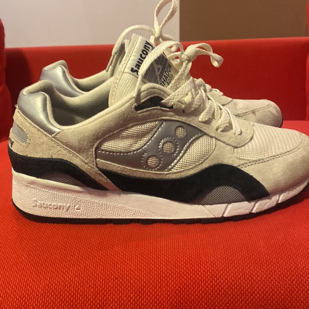 Saucony Shadow 6000 Cream|Silver Size 9.5 Men’s
